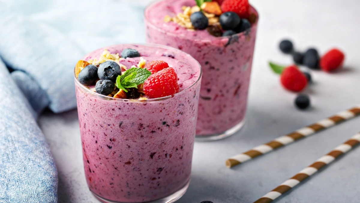 Blend Cottage Cheese into Smoothies