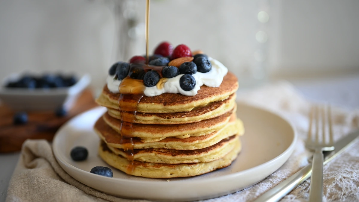 Coconut Flour Pancakes with Blueberries