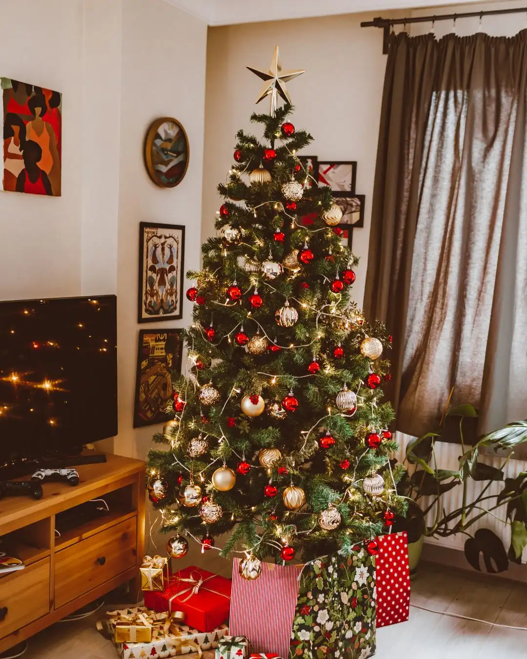 Cozy Christmas Decorated Tree
