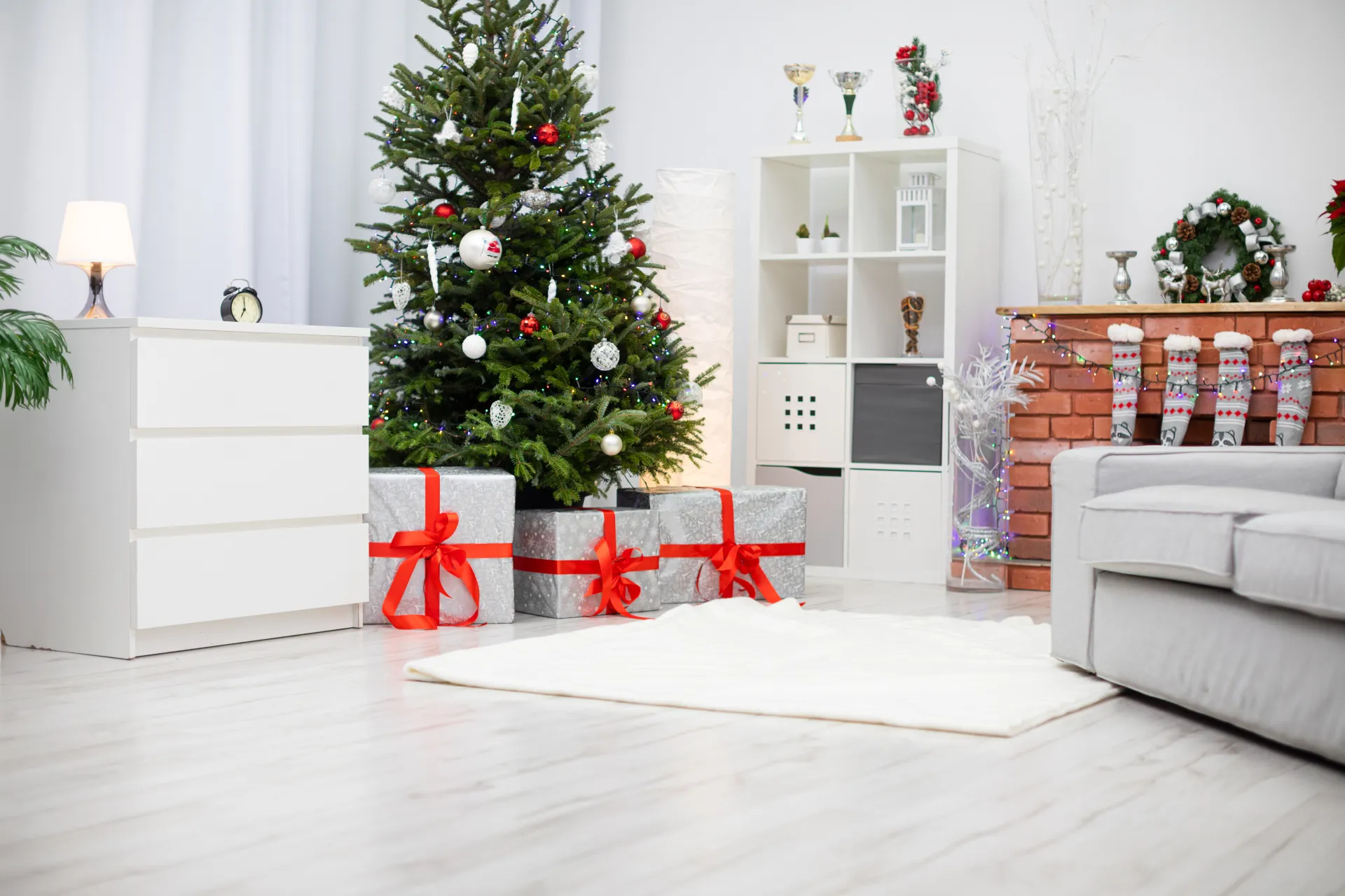 Modern Christmas Tree  Decoration