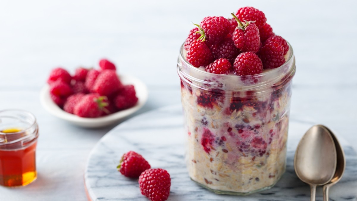 Overnight Oats in a Mason Jar with a Twist (1)