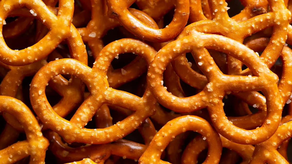 Pretzels & Mixes