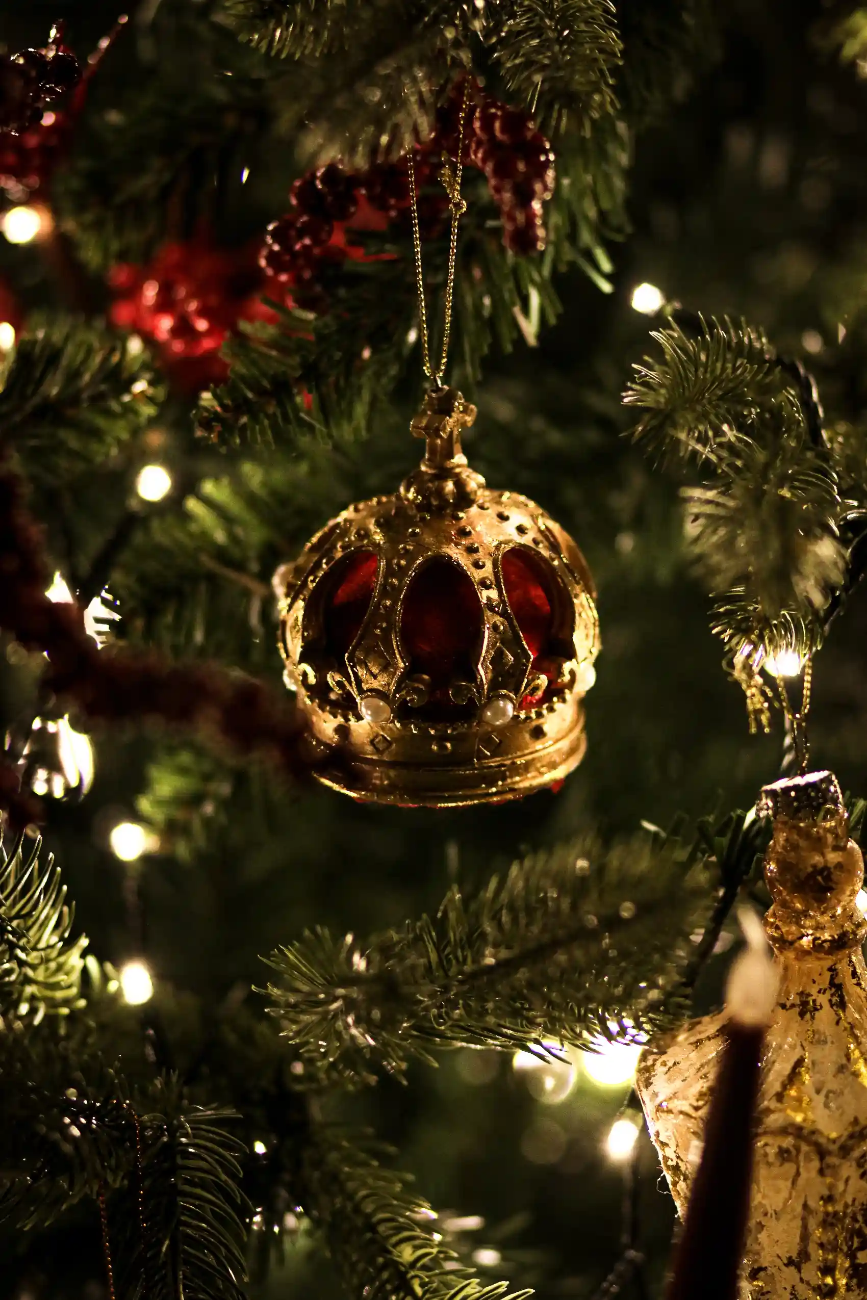 Regal Jeweled Crown Ornament