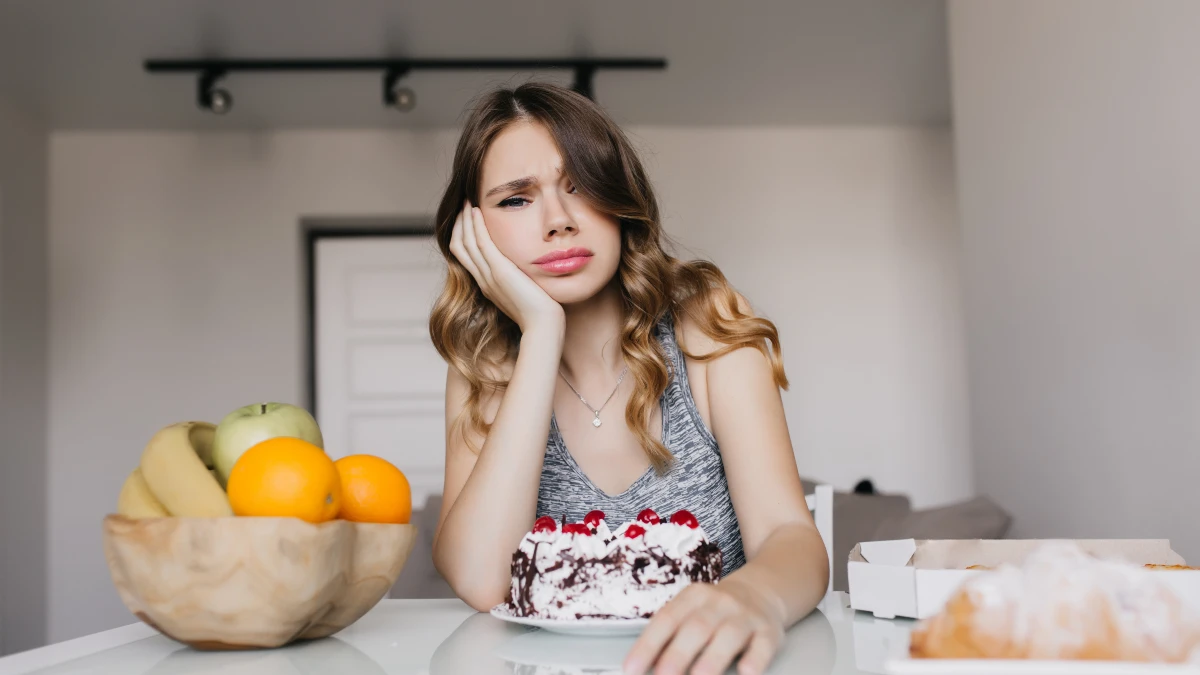 The Mistake: Eating "Naked Carbs" (And Why It’s Dangerous)